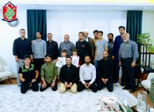 دیدار آسمانی ها منزل جانباز و رزمنده دفاع مقدس و راوی کتاب سه دقیقه در قیامت با حضور فرمانده مدافع حرم جناب آقای عبدالمحمود محمودی به همراه جمعی از خادمیاران گلستان شهدای اصفهان (۱۴۰۲/۴/۵)