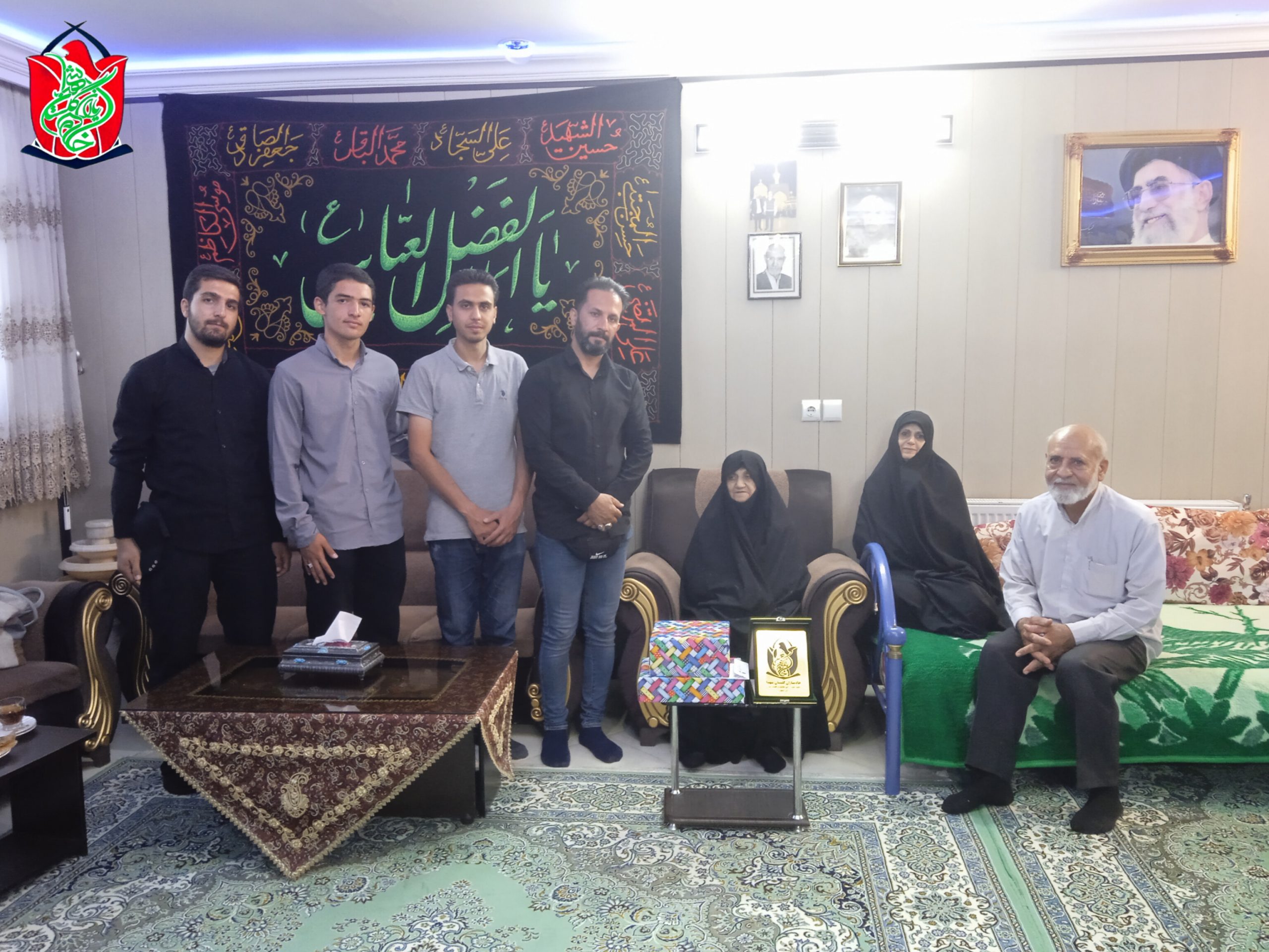 دیدار آسمانی ها منزل شهید سید مرتضی حسینی به همراه جمعی از خادمیاران گلستان شهدای اصفهان( ۱۴۰۲/۶/۱ )
