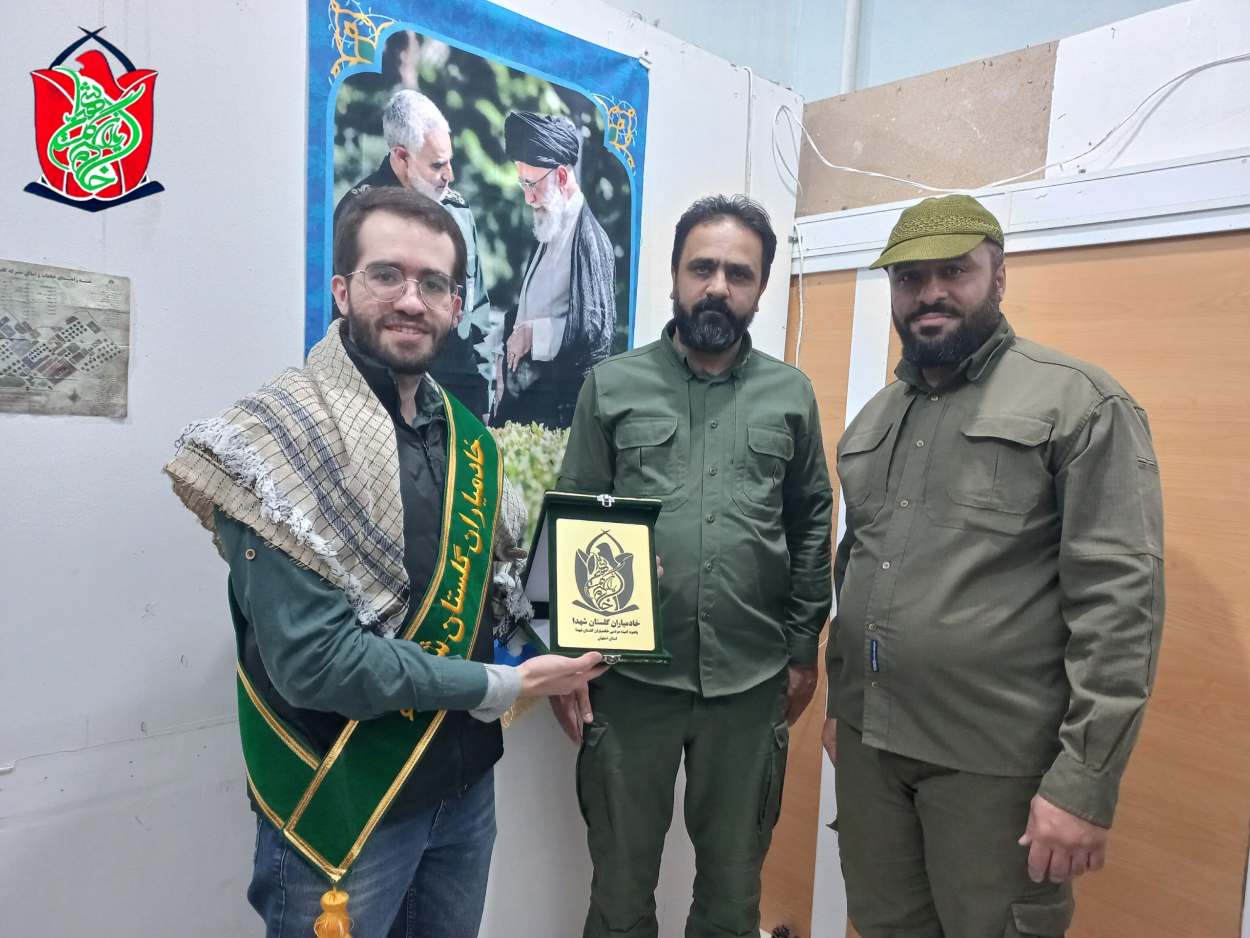 سید عارف حمادی سخنران تبیین گر طوفان الاقصی از کشور لبنان به جمع خادمیاران افتخاری گلستان شهدای اصفهان پیوست(۱۴۰۲/۷/۲۷)