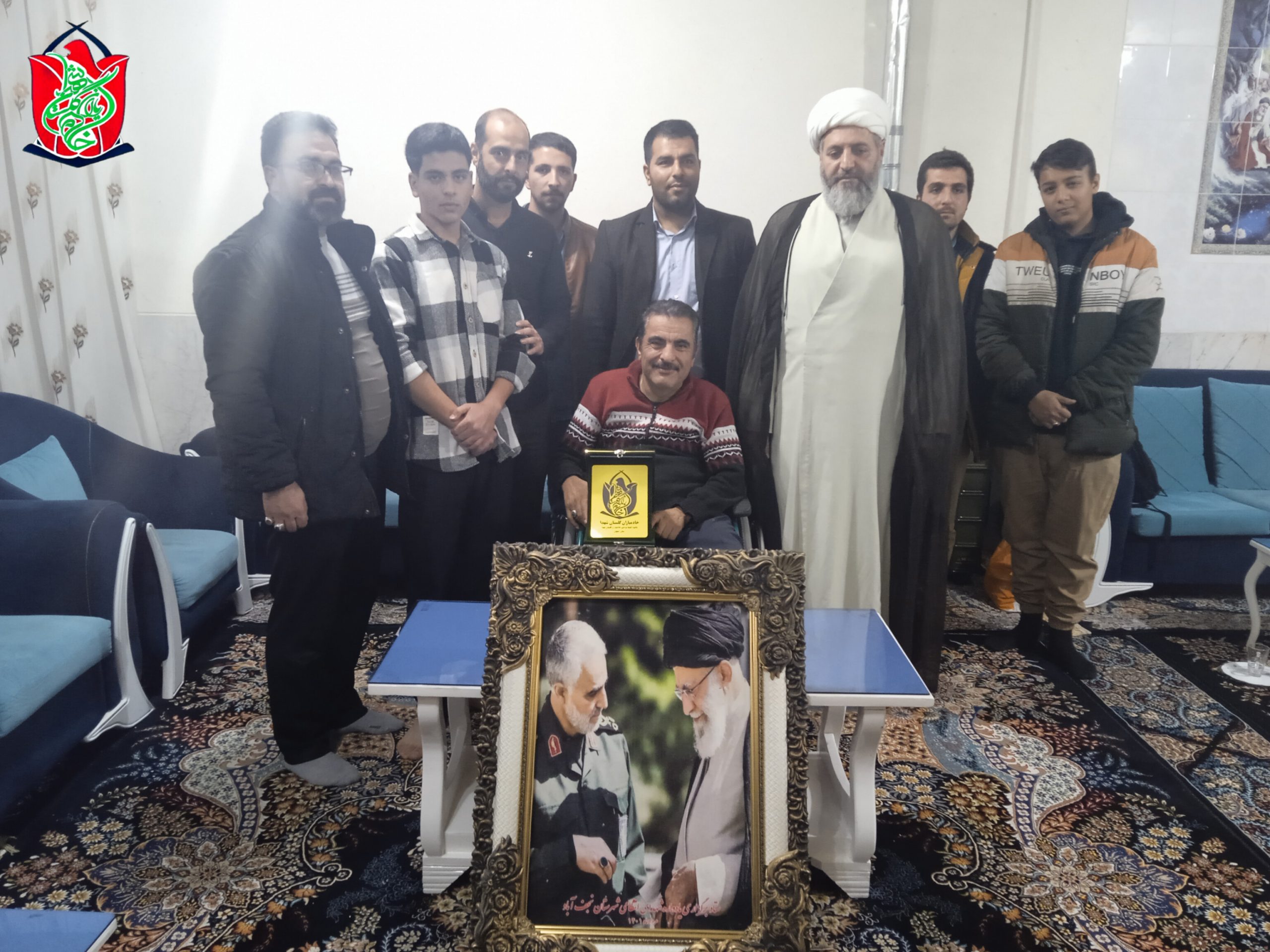 دیدار آسمانی ها منزل جانباز دفاع مقدس حاج رضا کریمی  با حضور جناب آقای کریمیان و آقای تیموری (کارکنان هوا فضا سپاه) به همراه جمعی از خادمیاران گلستان شهدای اصفهان (۱۴۰۲/۹/۲۸)