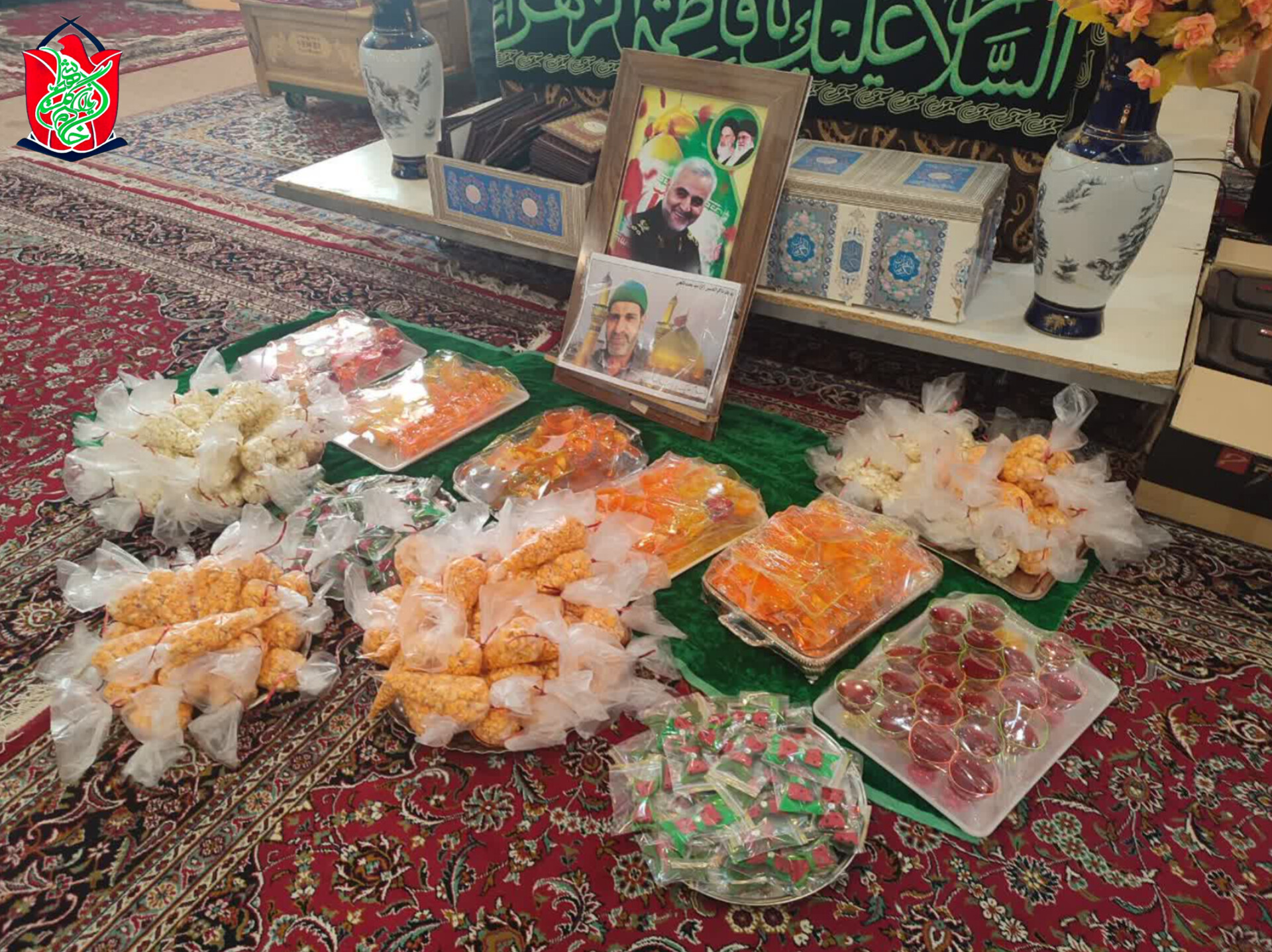 توزیع بسته های لوازم التحریر،غذای گرم در بین دانش آموزان، دیدار از خانواده شهیدان اکبری و فاتحی توسط  گروه جهادی خادمیاران گلستان شهدا اصفهان (خواهران) شهرستان جرقویه روستای پیکان (۱۴۰۲/۱۰/۸)