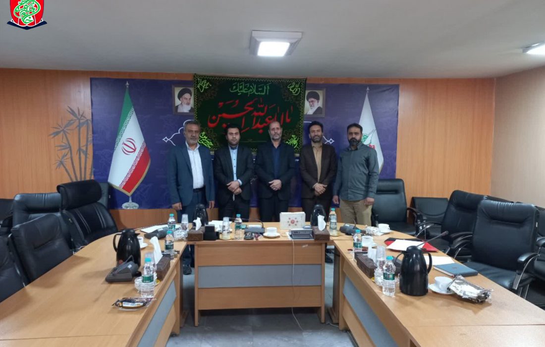 هیأت مدیره خادمیاران شهدای کشور با مدیرکل و مشاور اداره کل بنیاد شهید و امور ایثارگران استان اصفهان دیدار کردند.