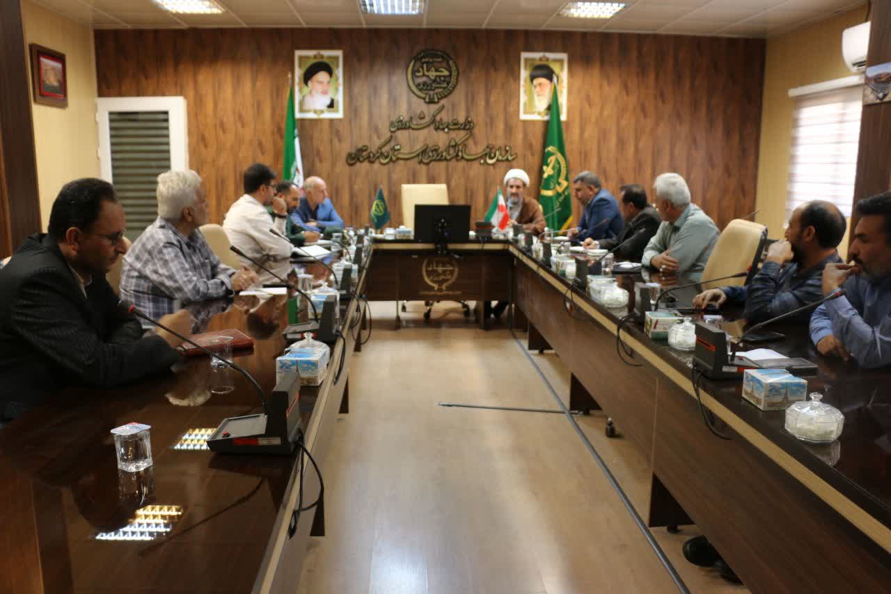 حضور آقای حفصی جانباز سرافراز و مدیر خادمیاران شهدای استان کردستان در جلسه هماهنگی یادواره شهدای آن استان