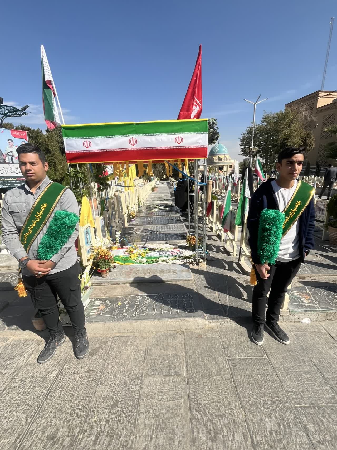 مراسم شهید فهمیده، روز جوان و بسیج دانش آموزی در گلستان شهدای اصفهان
