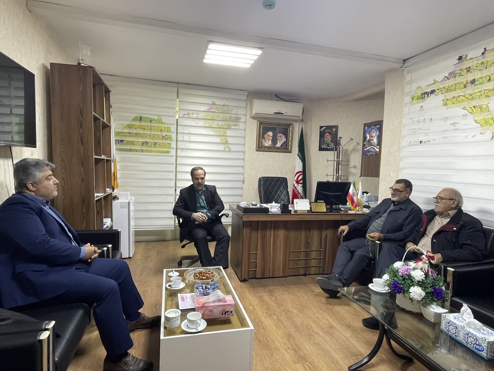 جلسه مدیر خادمیاران شهدا استان گلستان با رئیس کمیسیون حقوقی و نظارت و رسیدگی به شکایات شورای شهر گرگان
