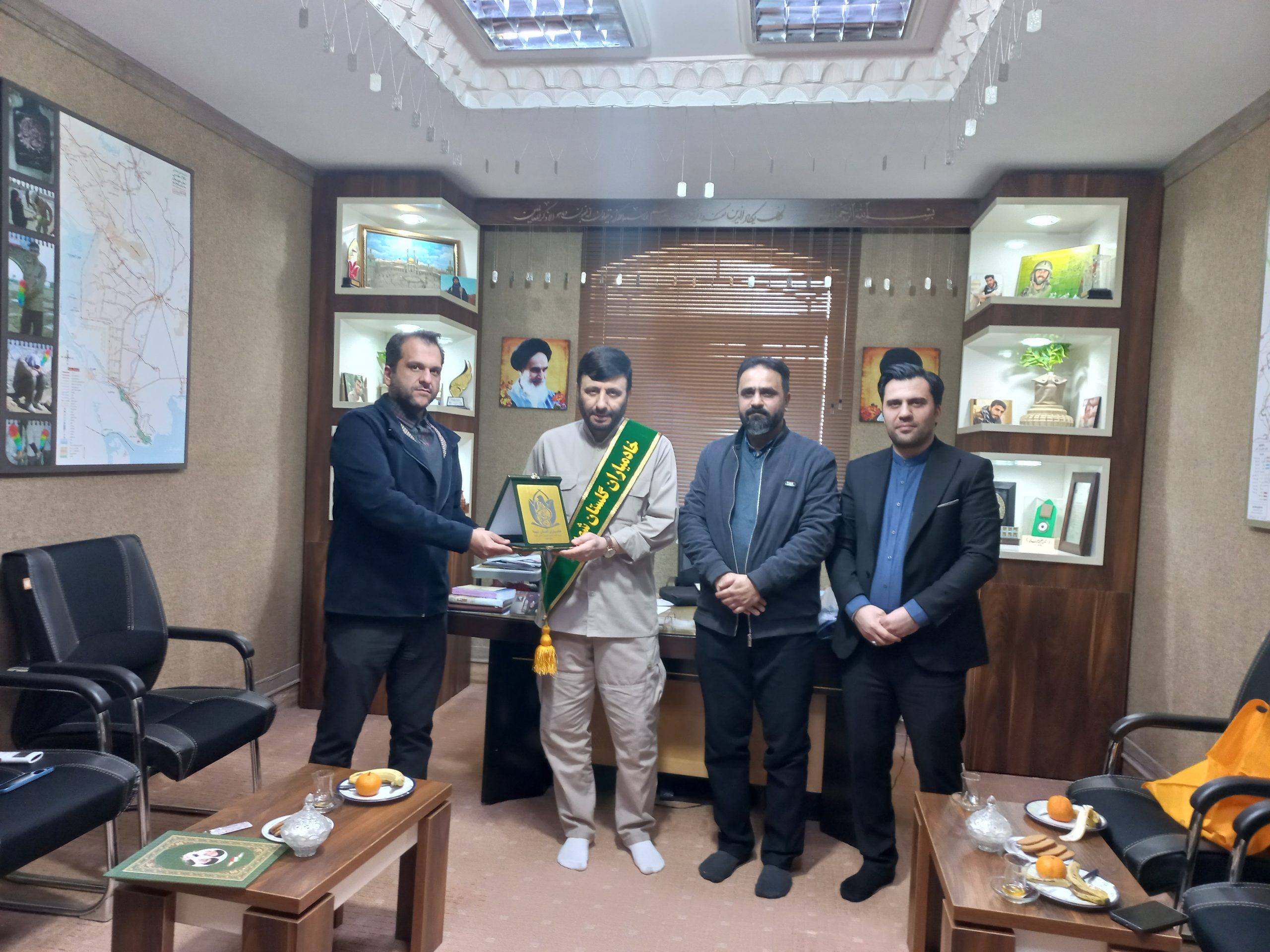 حاج محمد حاجی رحیمی مسئول کمیته خادمین قرارگاه مرکزی راهیان نور سپاه وبسیج (خادم الشهداء) به جمع خادمیاران شهدای کشور پیوست