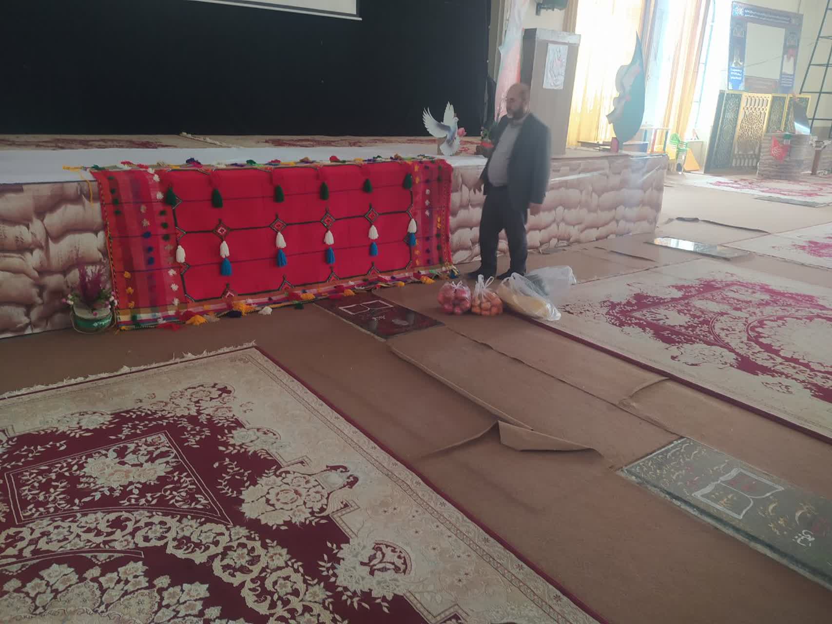 آماده سازی جایگاه یلدایی شهدایی یاسوج کهکیلویه و بویراحمد