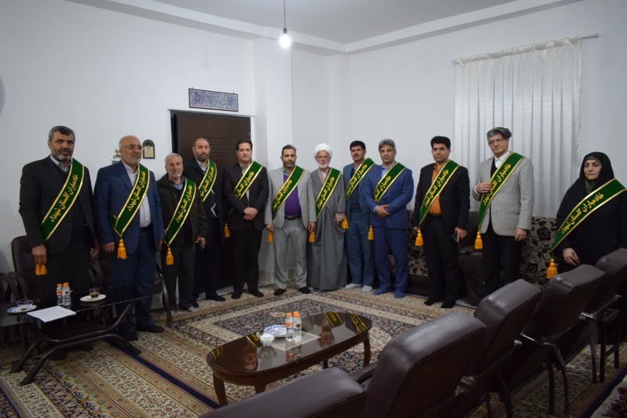 مجمع رهروان امر به معروف و نهی از منکر شهرستان کرمانشاه به جمع خادمیاران شهدا پیوستند.