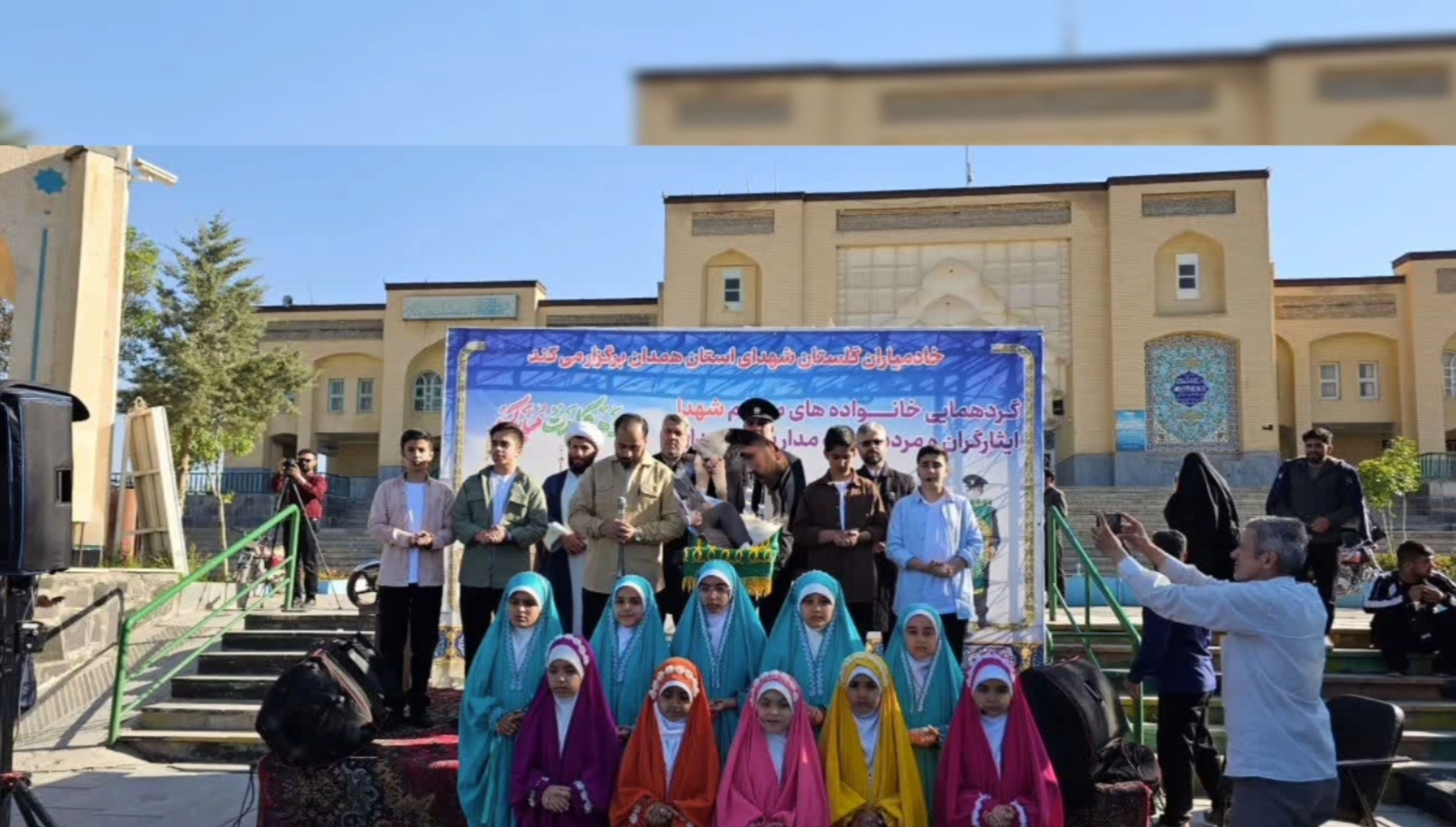 گردهمایی خانوادههای شهدا و ایثارگران به مناسبت میلاد امام رضا (ع)