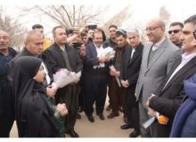 ادای احترام استاندار کرمانشاه و مدیر کل بنیاد شهید استان کرمانشاه و اعضای خادمیاران شهدا به شهدای شهر بانه‌وره از توابع بخش باینگان،شهرستان پاوه