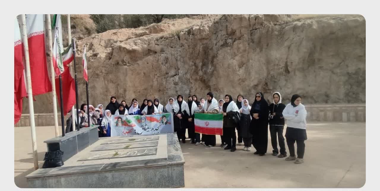 غبارروبی مزار شهدای گمنام و تجدید میثاق با آرمان‌های انقلاب اسلامی در شهرستان سرپل‌ذهاب