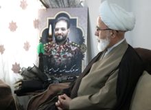 حضور حجت‌الاسلام‌والمسلمین غفوری نماینده ولی‌فقیه در استان و امام جمعه کرمانشاه درمنزل شهید والامقام حمید امیریان