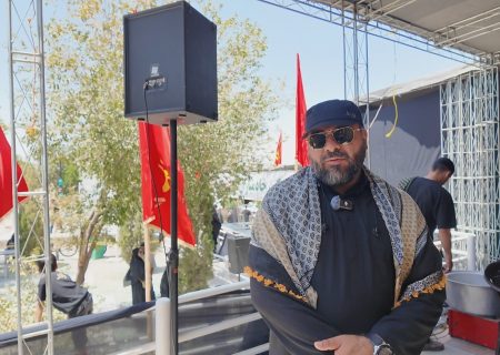 سوال و مصاحبه با خادمان در موکب خادمیاران شهدای کشور، گلستان شهدای اصفهان