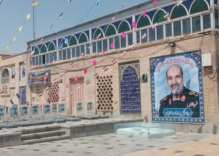 رونمایی از یادمان سردار سرلشکر پاسدار شهید محمدرضا زاهدی در گلزار شهدای رهنان