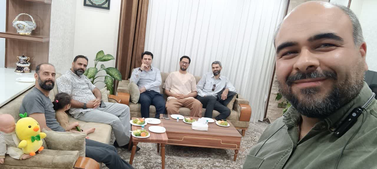 عیادت مدیریت محترم و مسئولان خادمیاران شهدای کشور، از مسئول برنامه دیدار آسمانی‌ها